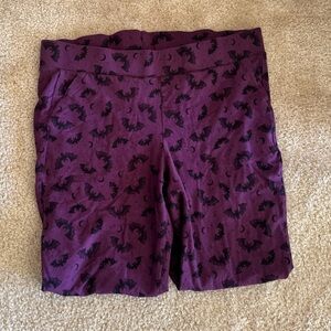 Purple Bat Print Women's Shorts